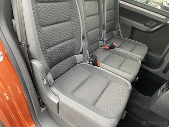 Volkswagen Touran 2.0TDi , 103 kW nafta, 2009 - 7