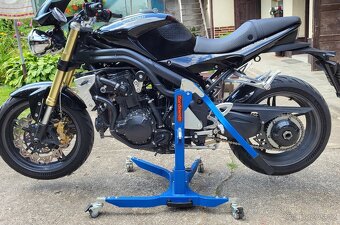 Triumph Speed Triple 1050 - 7