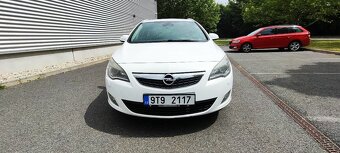 Opel Astra, 1.6i 85 kW, klima, navigace,ČR 2011 - 7