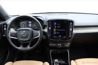 Volvo XC40 D3 INSCRIPTION SERVISNÍ KNIHA (2019) - 7