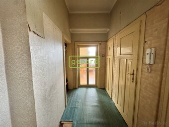 Byt 1+1 ve vile se společnou zahradou v žádané lokalitě Karl - 7