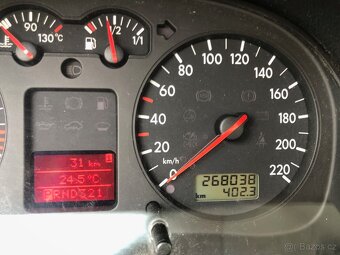 VW GOLF IV. 1.9 TDI r.v.2000 AUTOMAT,SERVISKA,KLIMA 3MAJITEL - 7