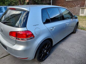 Prodám vw golf 6 1.6 tdi 77 kw 5 dveří model 2011 - 7