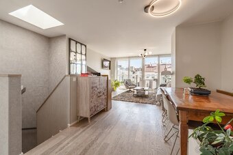 Pronájem bytu 4+kk 124 m² s terasou Praha 2 - 7