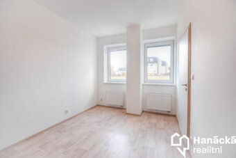 Prodej krásného bytu 3+kk na ul. Jarmily Glazarové - 7