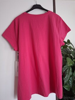 Nové dámské triko Calvin klein s kamínkama vel. XXL - 7