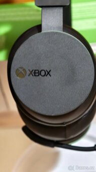 Microsoft Xbox Wireless Headset - 7