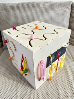 Dřevěný activity board - 7