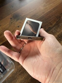 IPhone 16 pro 128GB Desert Titanium - 7