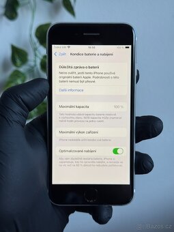iPhone SE (2020) 64GB - 100% baterie - 7