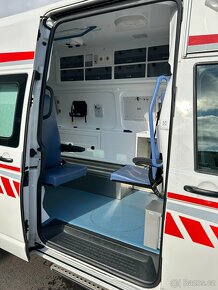 VW T6 - 2.0 TDI Sanitní vůz DSG - 4x4 - 7