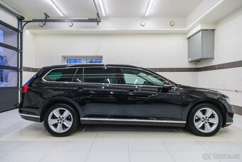 Volkswagen Passat b8 2020 2.0TSI 140kW Elegance CZ 1.maj - 7