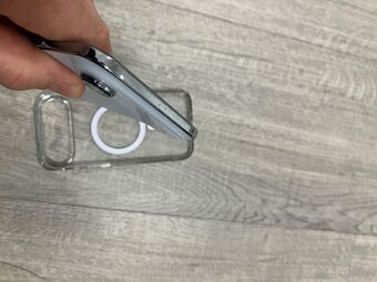 IPhone Air, 256 GB, bílá barva - 7