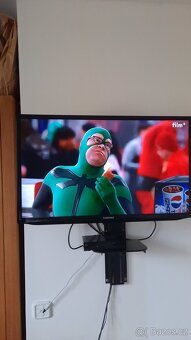 32" Samsung UE32EH5000, LED TV + nástěnný držák - 7