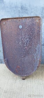 Prodám litinová umyvadla 1500 Kč - 7