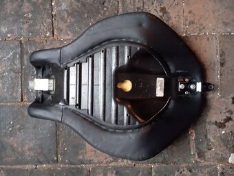 Origo sedlo harley Sportster Iron 883 - 7