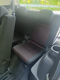 Toyota Verso 1.8 Valvematic / Benzín / 2010 - 7