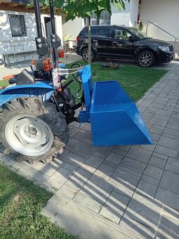 Transportní box hydraulicky sklápateľný za malotraktor - 7