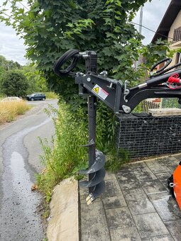 Hydraulický půdní vrták Arteer USA, pro mininakladač - 7