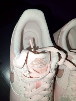 Nike Air Force 1 07 pink velikost - 7