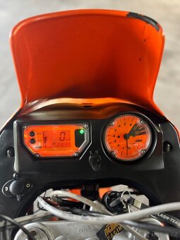 KTM lc4 640 adventure - 7