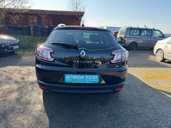 RENAUL MÉGANE 2012 KOMBI 96kw SERVISKA BOSE TOP STAV - 7