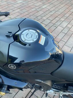 Yamaha R1 RN19 / 2007 - 7