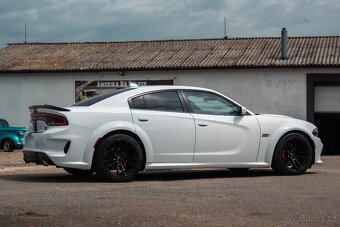 DODGE CHARGER SRT WIDEBODY 6,4l V8 DPH - Amerika Na Kolech - 7