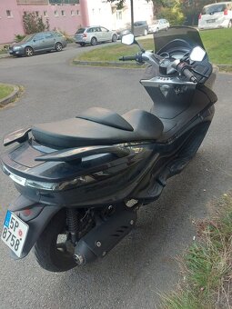 Piaggio x 10,125 - 7