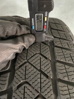 Orig zimni alu Mercedes C w206 s206 r18 + 225/45/18 90% - 7