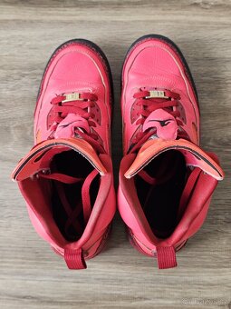 Jordan Spizike iD (2014) - US 9.5 / EU 43 – Coral Red - 7