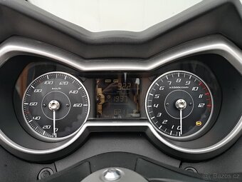 Yamaha NMAX 125 r.v.2020, nový ČR,1.majitel, jen 6.211 km - 7