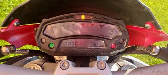 Ducati Monster 796 - 7