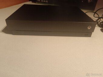 Microsoft Xbox One X 1 TB+ Hra na CD - 7