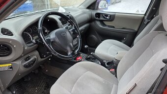 Hyundai Santa Fe 2,0 4x4 manuál - 7