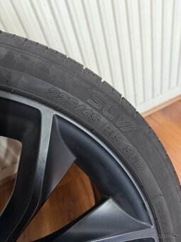 Originál ALU 19" 5x112, pneu Kormoran 225/45 R19 - 7