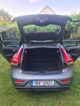 Volvo V40 16D 84 kw, R.V. 2015 - 7