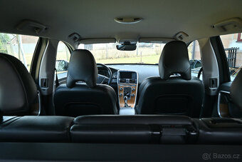 VOLVO XC60 nafta 2,0l 190k - 7