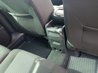 Zafira 7 míst - 7