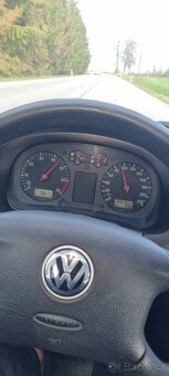 VW Golf 4 1.4 55 kw - 7