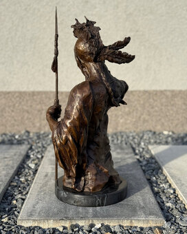 Velká bronzová socha Indiánský válečník luxusní dekorace - 7