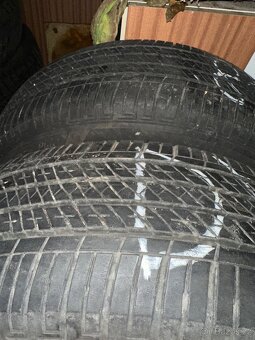 Pneu zimní 235/55/R18 - 7