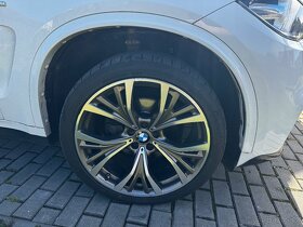 BMW X5 3.0D 190kw xDrive M paket, panorama, provoz od 6/2016 - 7