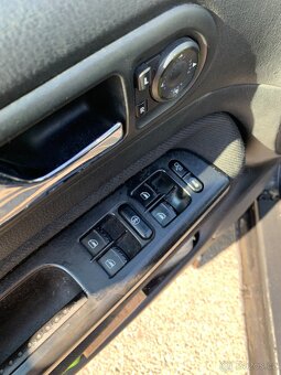 VW Golf IV 1.4 55 kW - 7