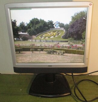 LCD monitor AOC, 17 palců, DVI otočný stojan - 7