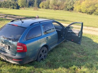 Prodám skoda octavia scout - 7