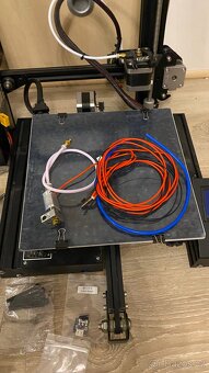 Ender 3 – funkční + druhá na díly, BLTouch, doplňky - 7