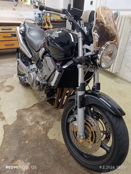 Honda CB900f Hornet - 7