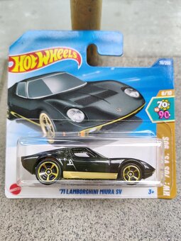 HOT WHEELS MODELY - 7