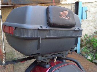 Honda Deauville 650 - 7